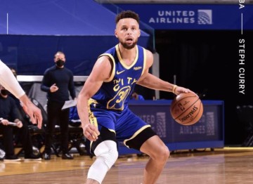 星空体育官网-牛气冲天！大年初一库里狂砍40分轰出10记贺岁礼炮