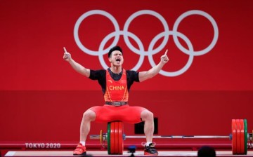 星空体育官方-国手摘取七金创新高 塔拉哈德泽无愧“第一大力士”