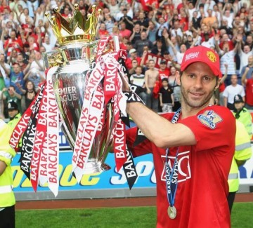 星空体育官网-13冠传奇无缘英超仙班，名人堂道德大棒只向吉格斯